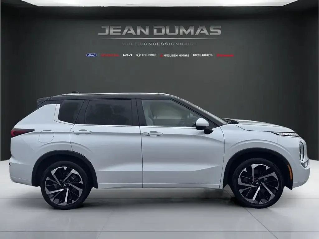 Mitsubishi Outlander 2023 photo 4