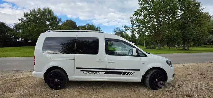 Volkswagen Caddy Maxi 2014 photo 2