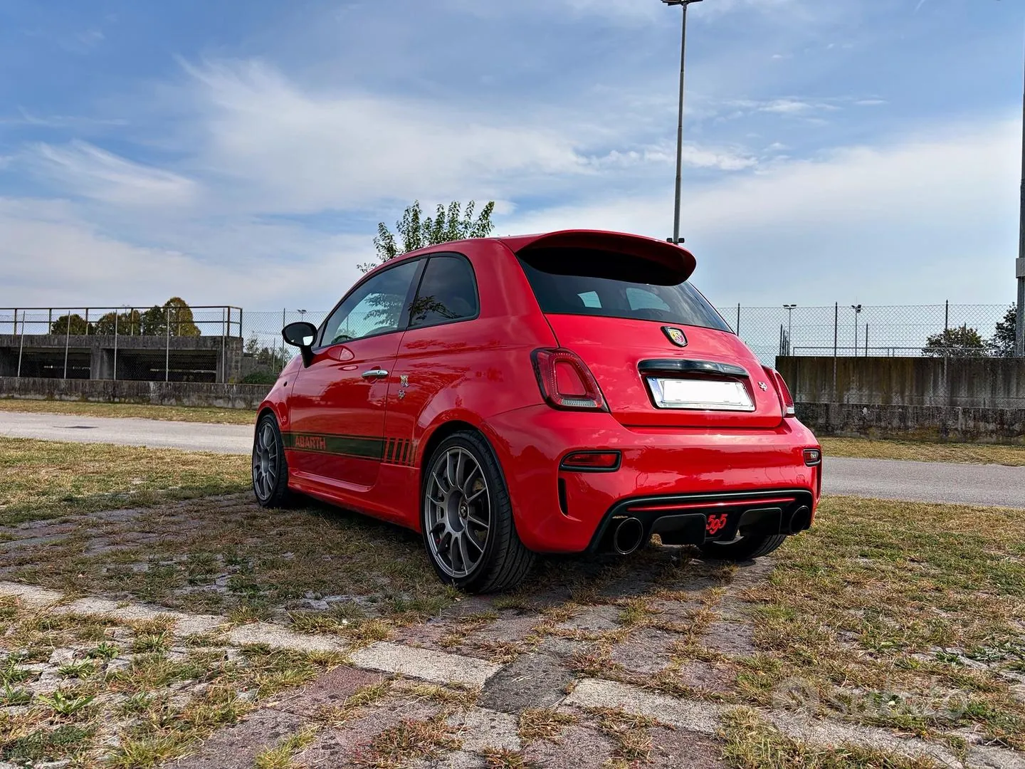 Abarth 595 2018 photo 3
