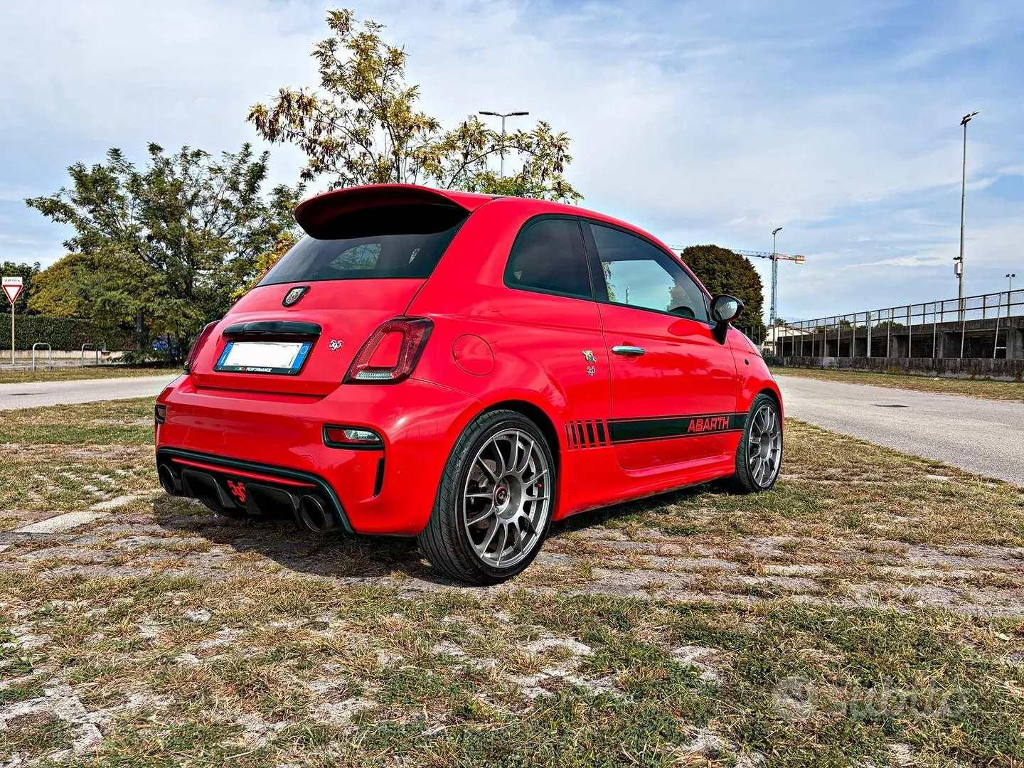 Abarth 595 2018 photo 2