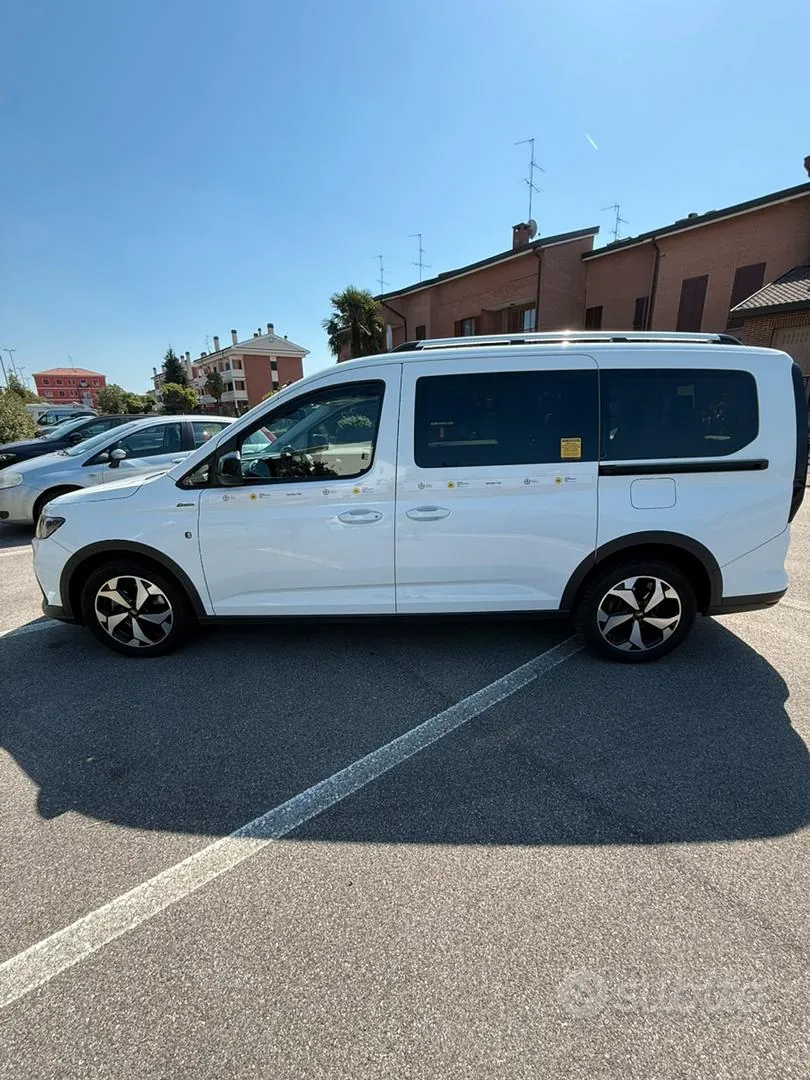 Ford Grand Tourneo Connect
