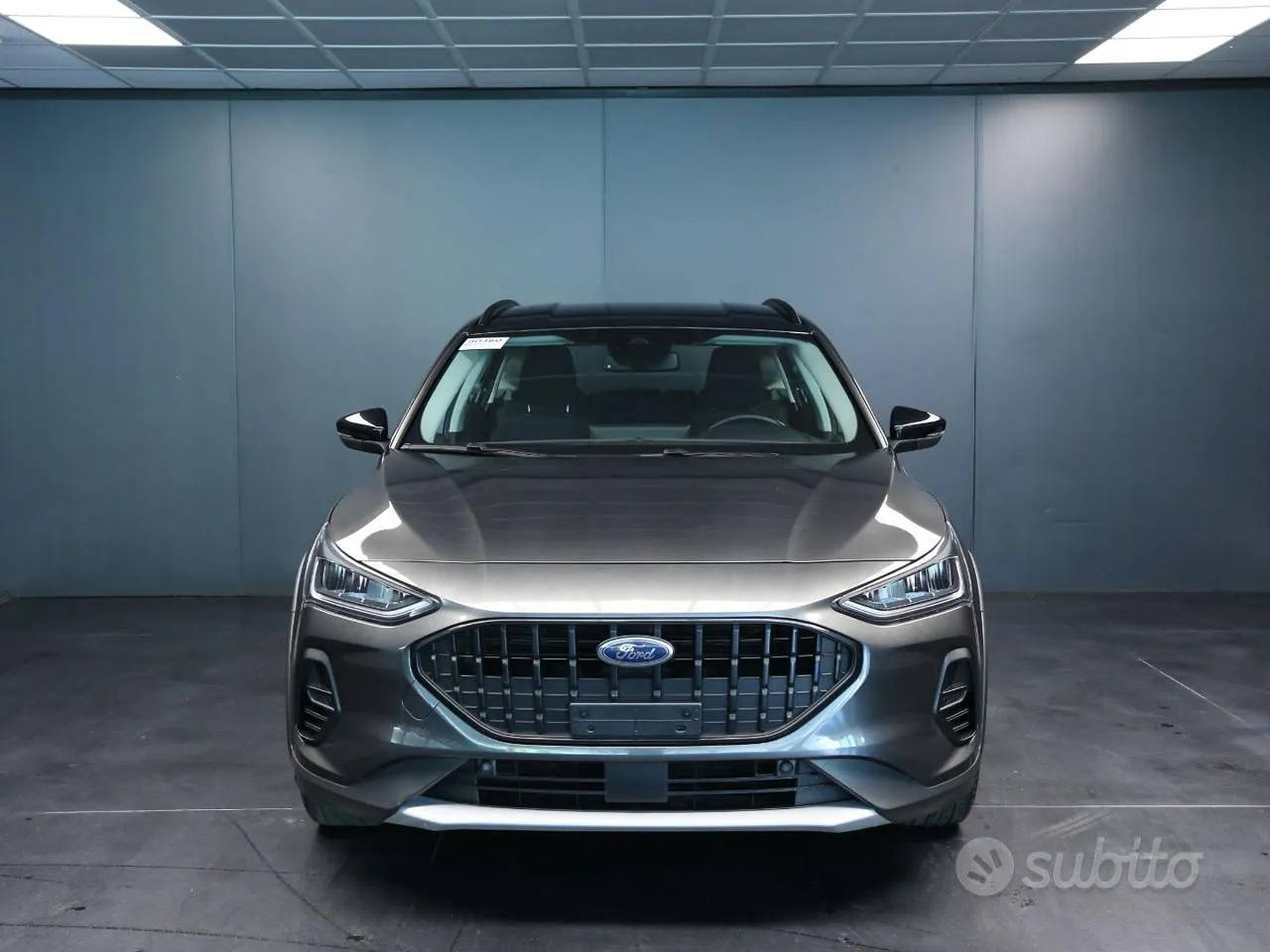 Ford Focus 2023 photo 2