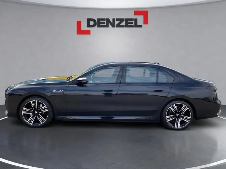 BMW 7 Series 2024 photo 2