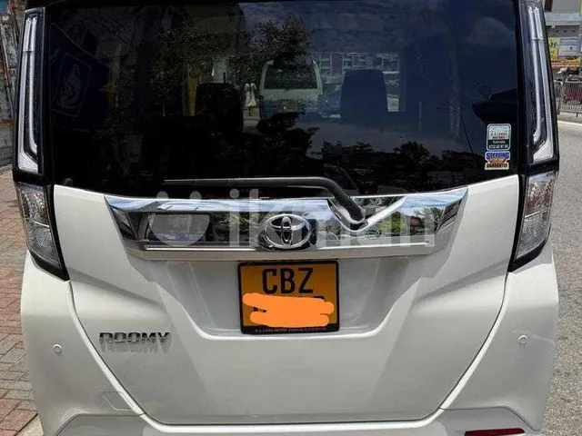 Toyota Roomy photo 2
