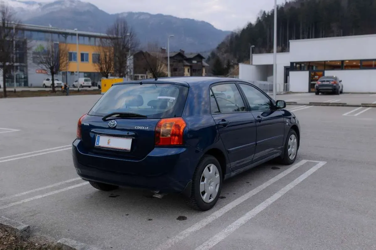 Toyota Corolla 2003 photo 3