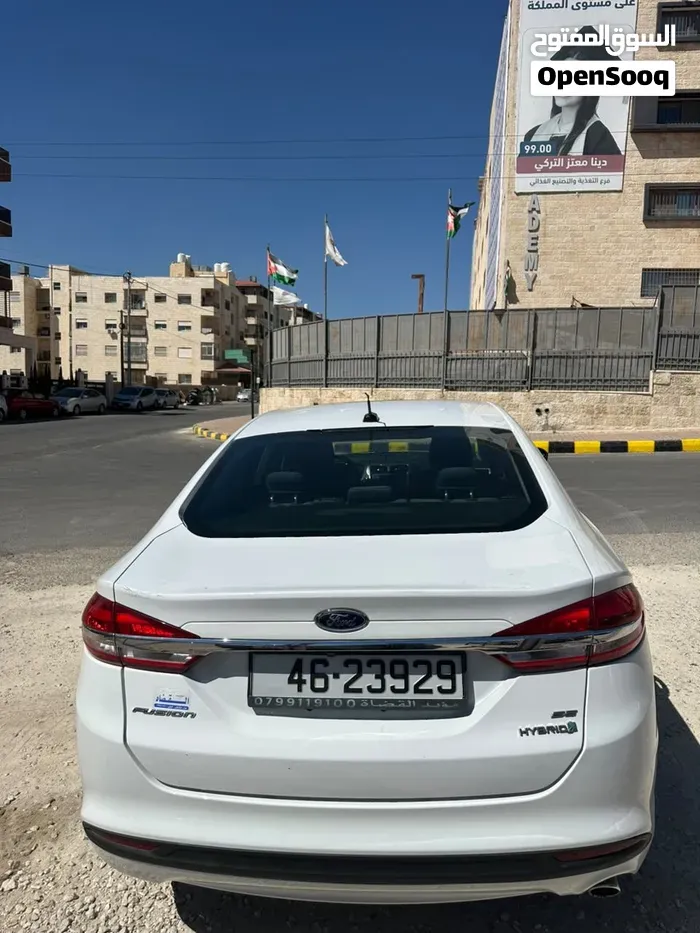 Ford Fusion 2017 photo 2