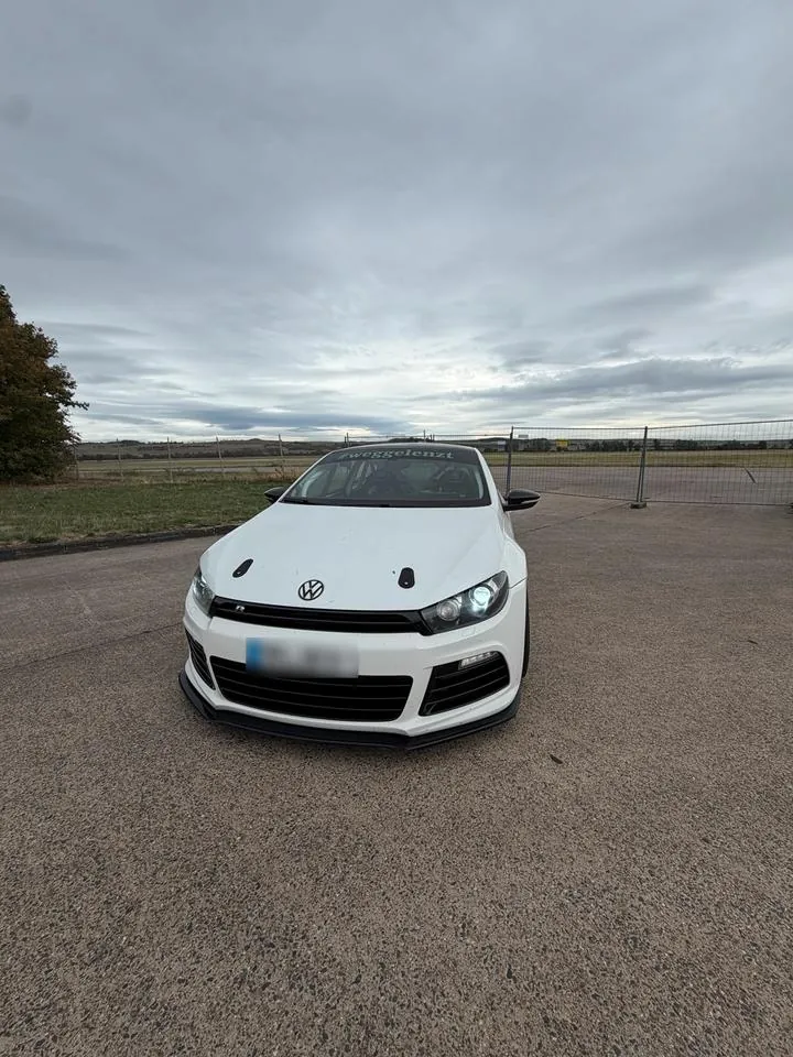 Volkswagen Scirocco R