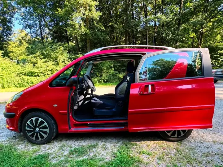 Peugeot 1007