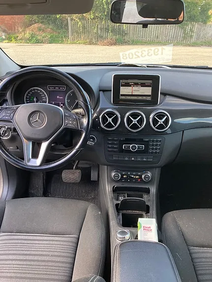 Mercedes-Benz B200 2012 photo 5