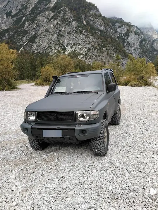 Mitsubishi Pajero 1997 photo 5