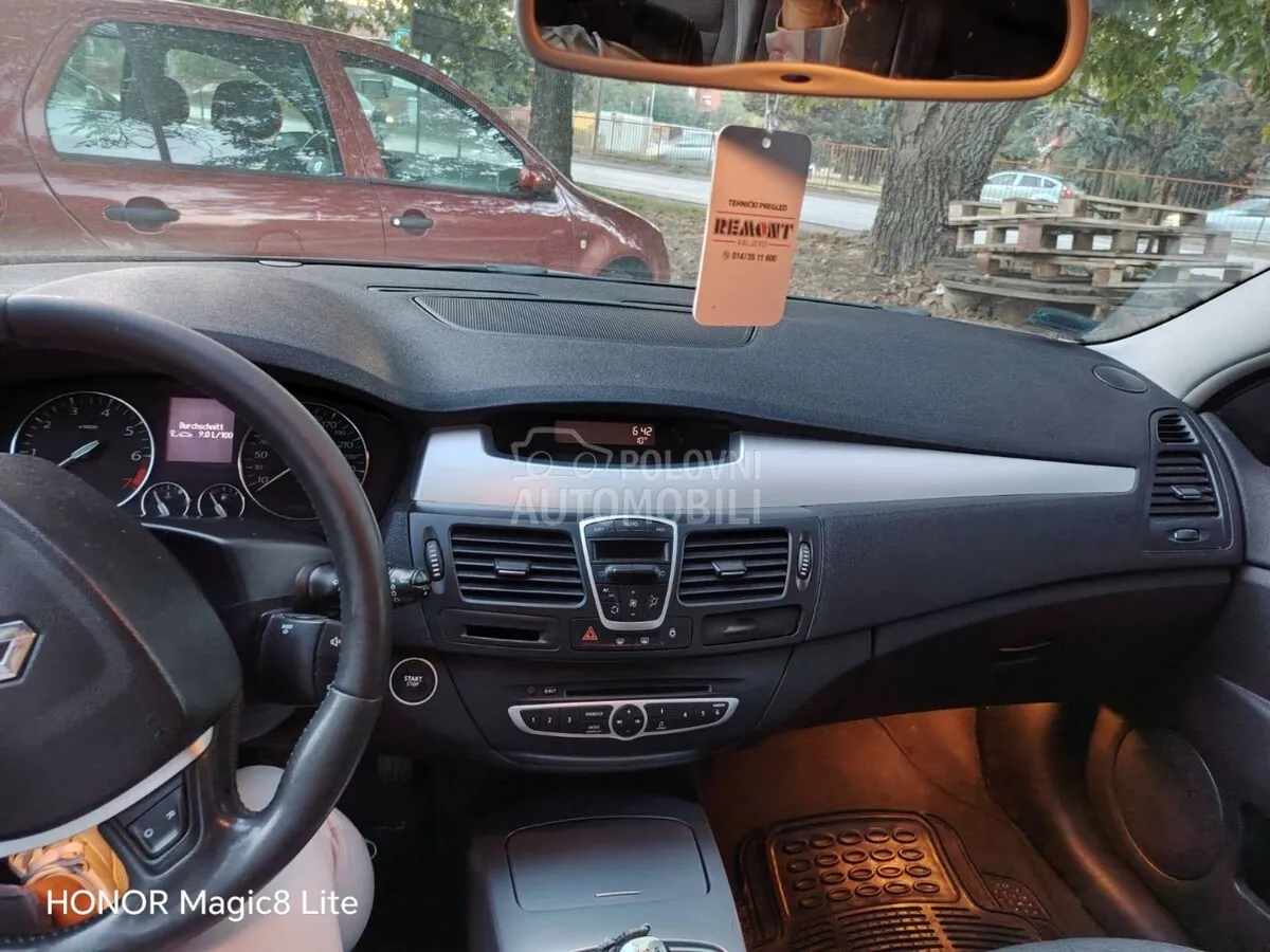 Renault Laguna 2009 photo 4