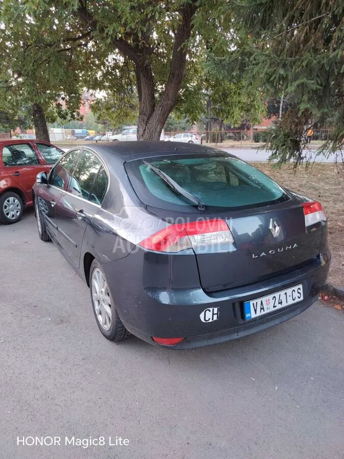 Renault Laguna 2009 photo 3
