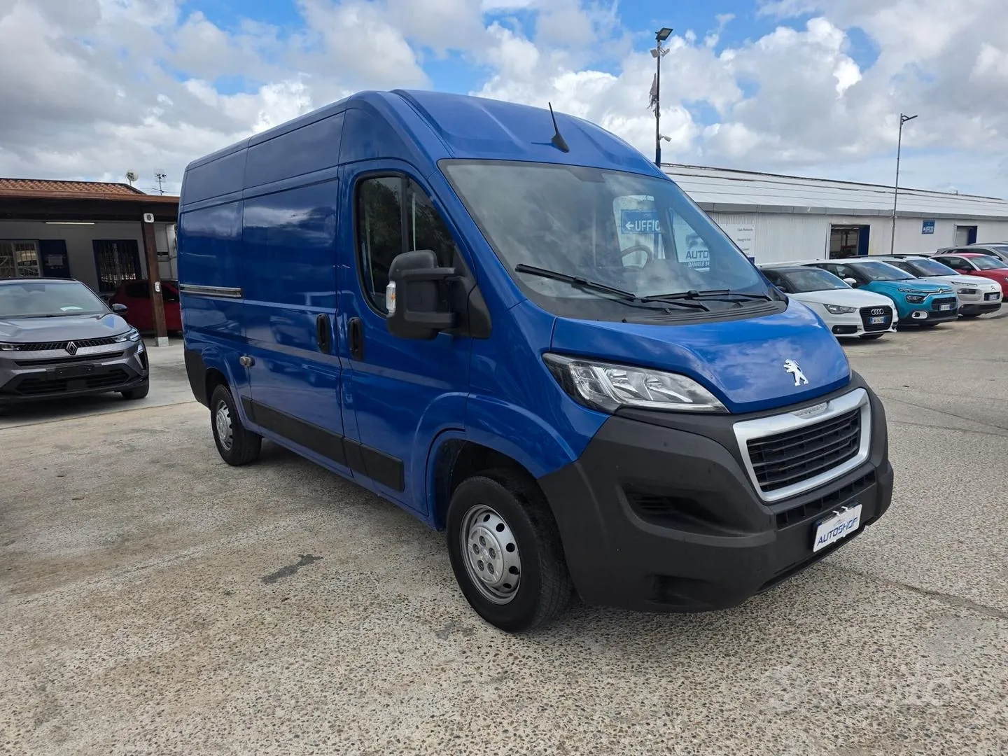 Peugeot Boxer 2023 photo 3