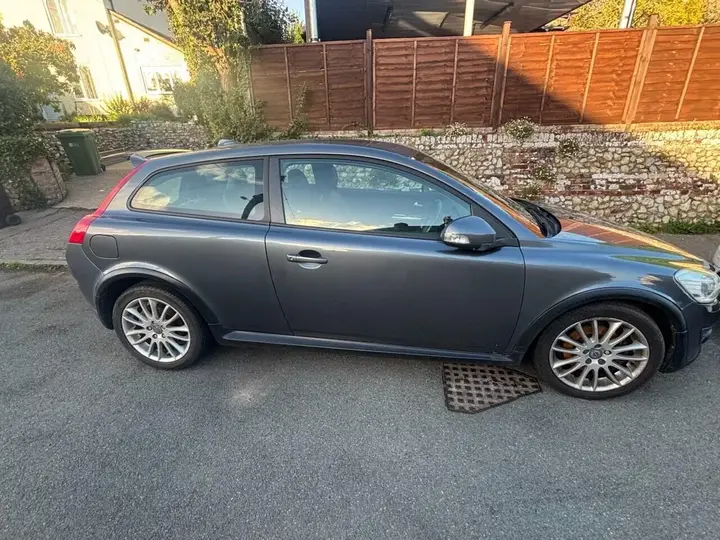 Volvo C30 2011 photo 3