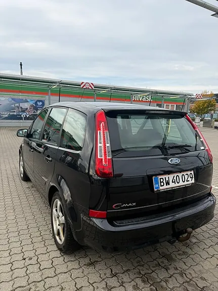 Ford C-Max 2010 photo 2