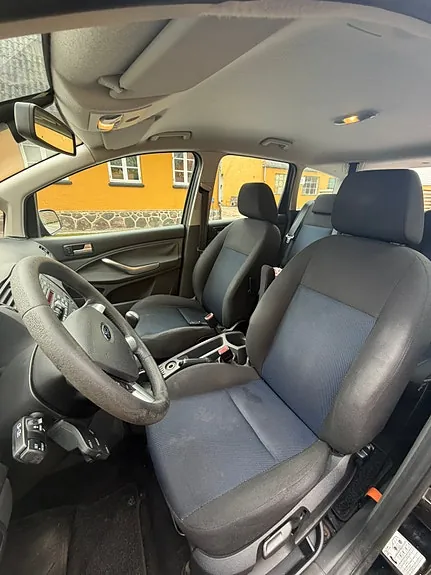 Ford C-Max 2010 photo 5