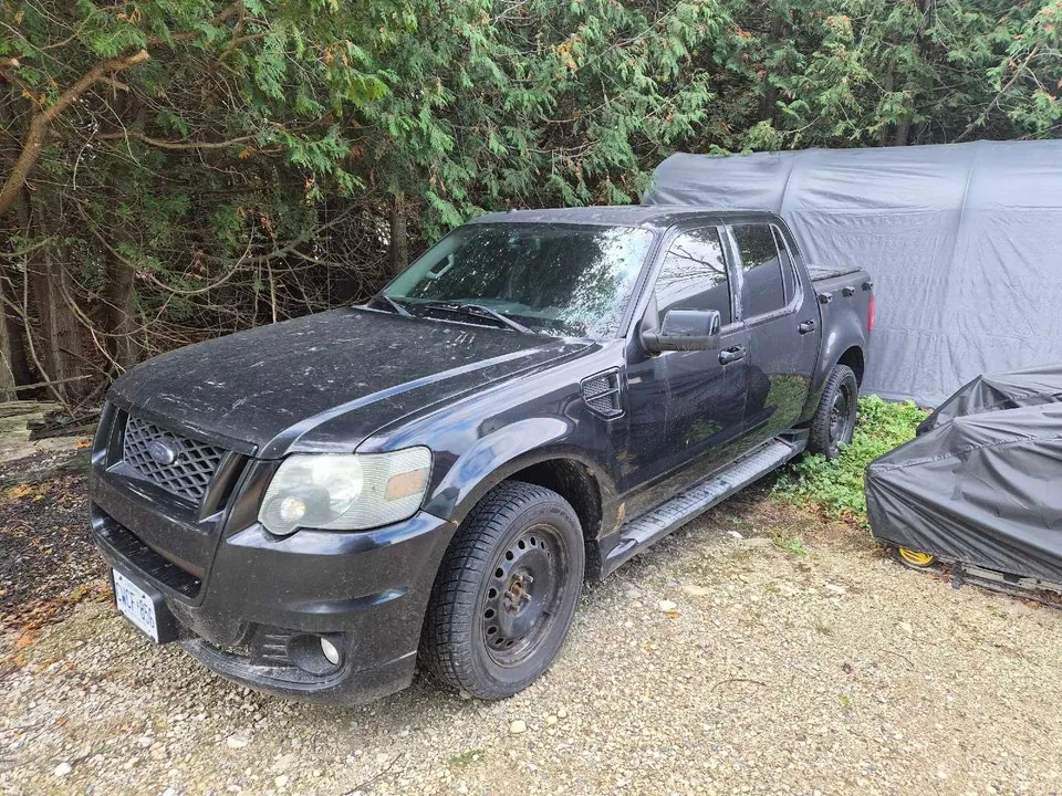 Ford Explorer Sport