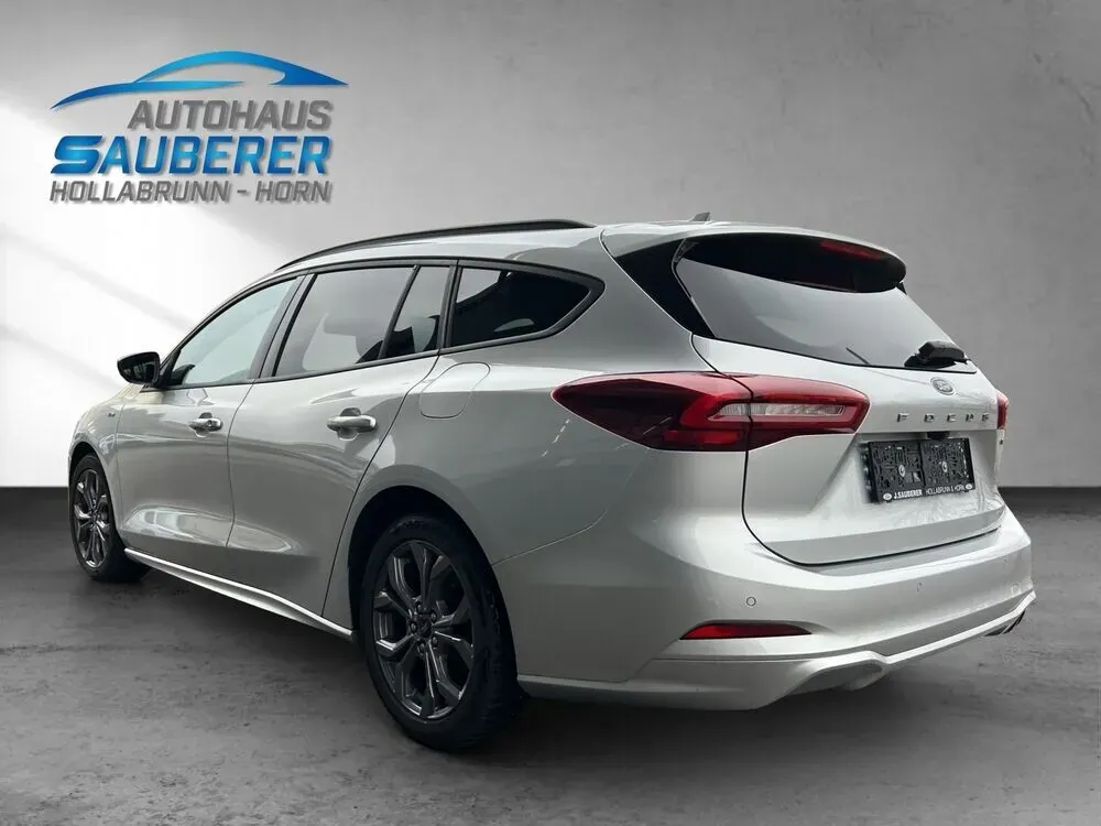 Ford Focus 2023 photo 3