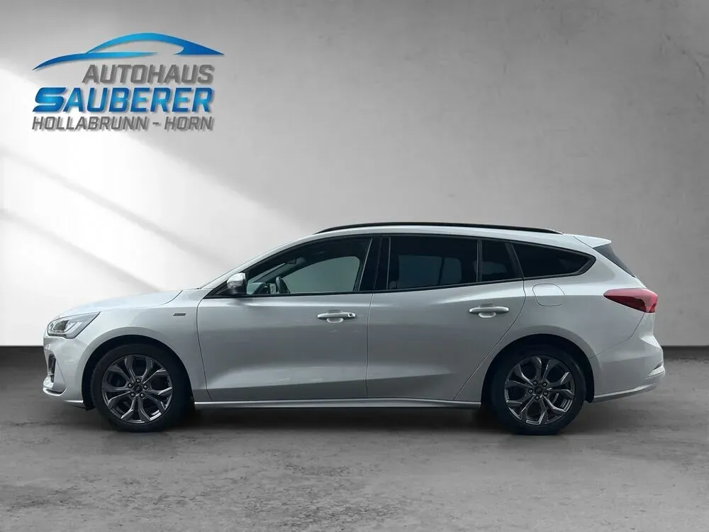 Ford Focus 2023 photo 2