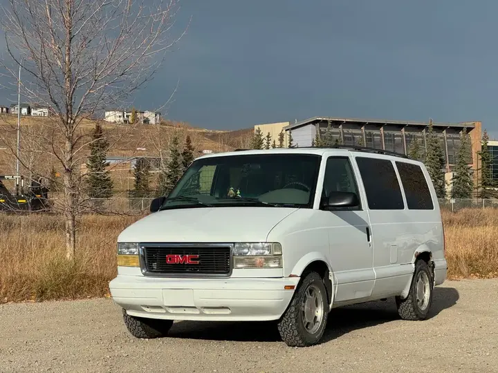 GMC Safari