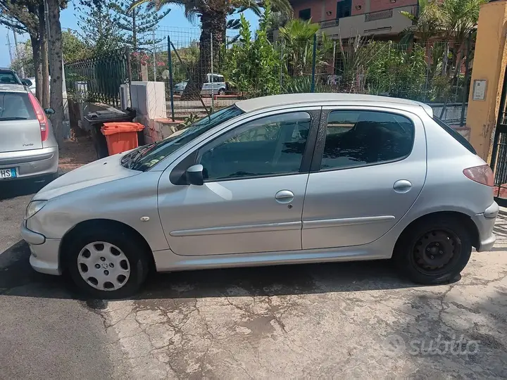 Peugeot 206 2007 photo 3