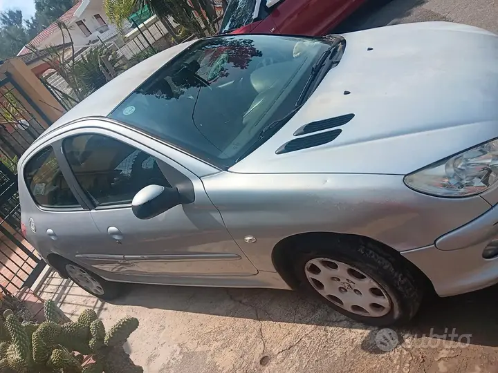 Peugeot 206 2007 photo 2