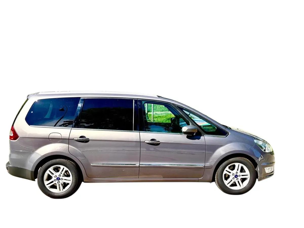 Ford Galaxy 2013 photo 3