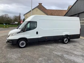Iveco Daily 2022 photo 3