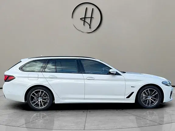 BMW 530E 2023 photo 5