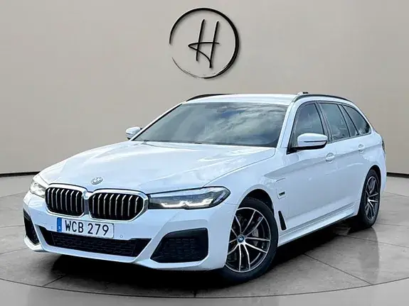 BMW 530E 2023 photo 2