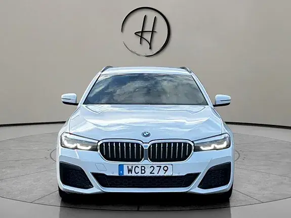 BMW 530E 2023 photo 3