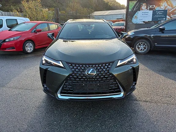 Lexus Ux300E 2023 photo 2