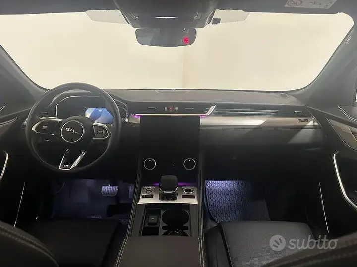 Jaguar F-Pace 2023 photo 4