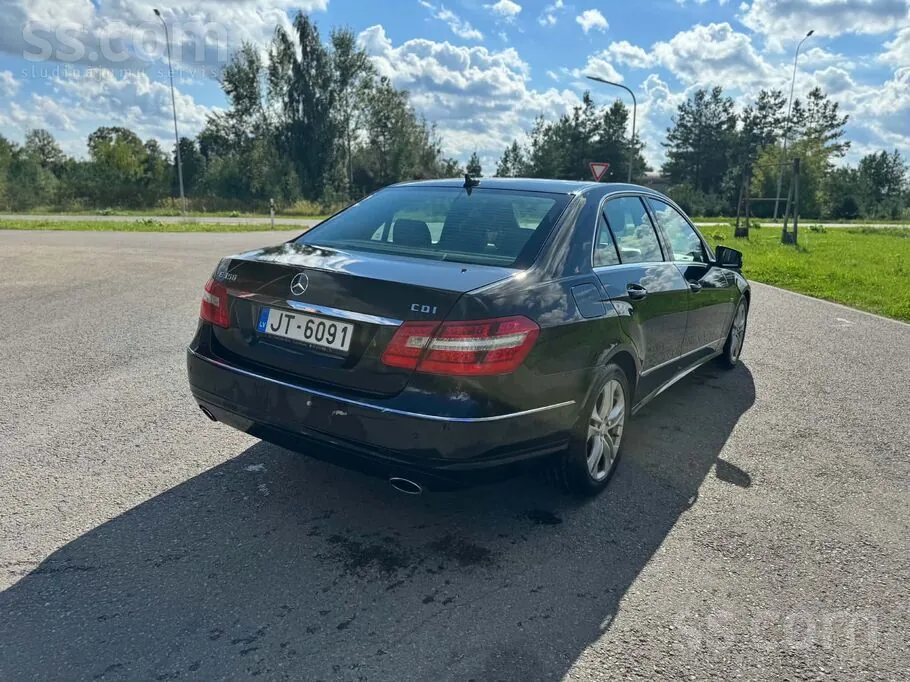Mercedes-Benz E350 2009 photo 4