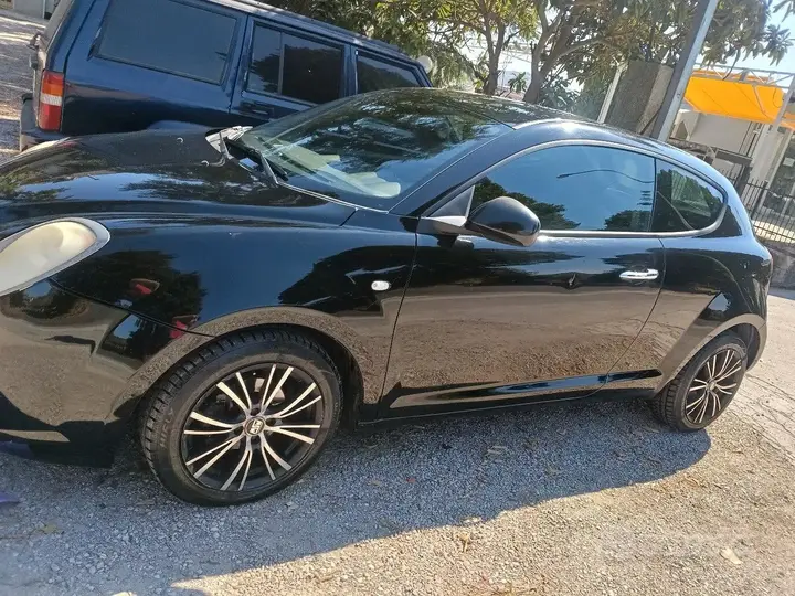 Alfa Romeo Mito 2012 photo 4