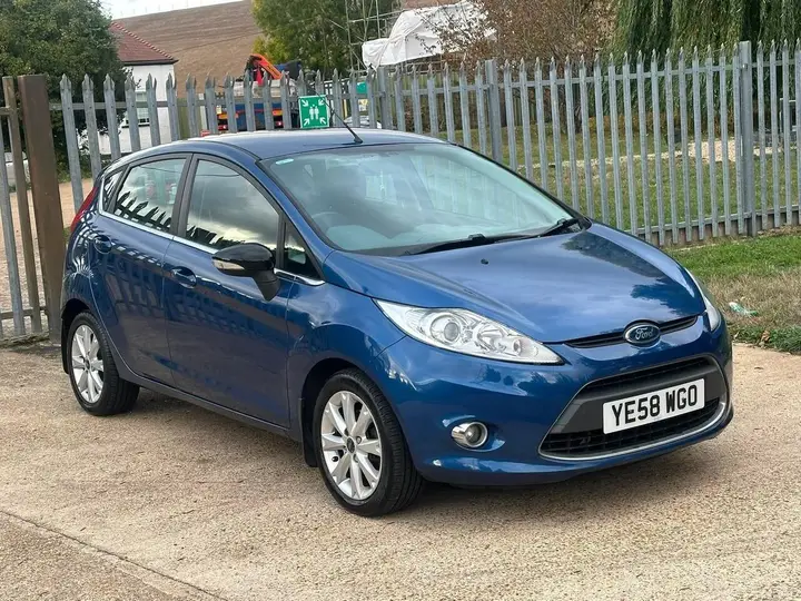 Ford Fiesta 2008 photo 2