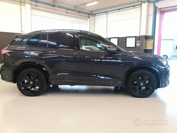 Volkswagen Tiguan 2025 photo 4