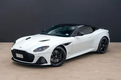 Aston Martin Dbs