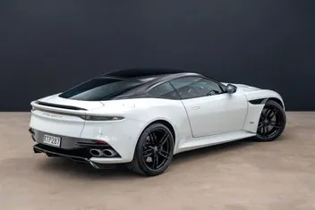 Aston Martin Dbs 2021 photo 3