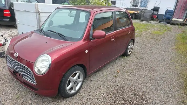 Daihatsu Trevis