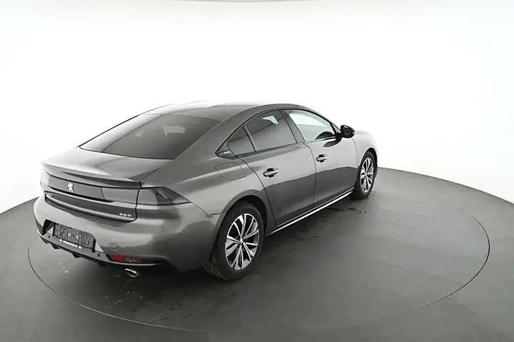 Peugeot 508 2022 photo 2