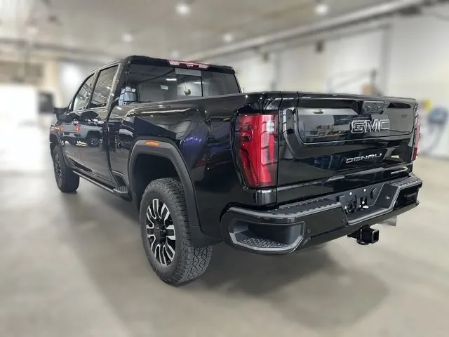 GMC Sierra 2500Hd 2026 photo 3