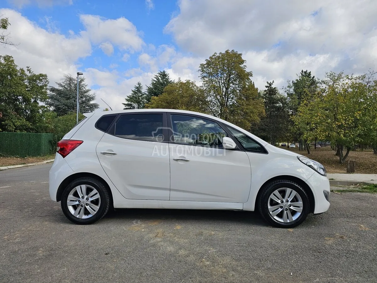 Hyundai Ix20 2012 photo 2