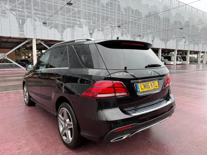 Mercedes-Benz Gle 2016 photo 4