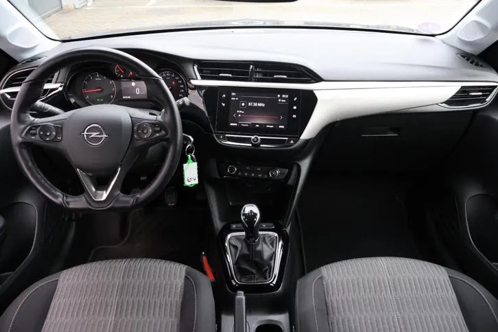 Opel Corsa 2023 photo 2