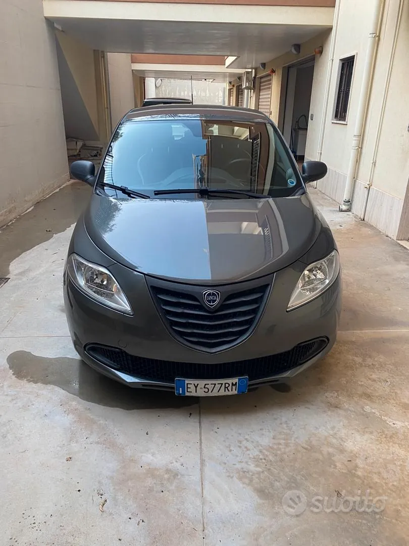Lancia Ypsilon 2015 photo 3