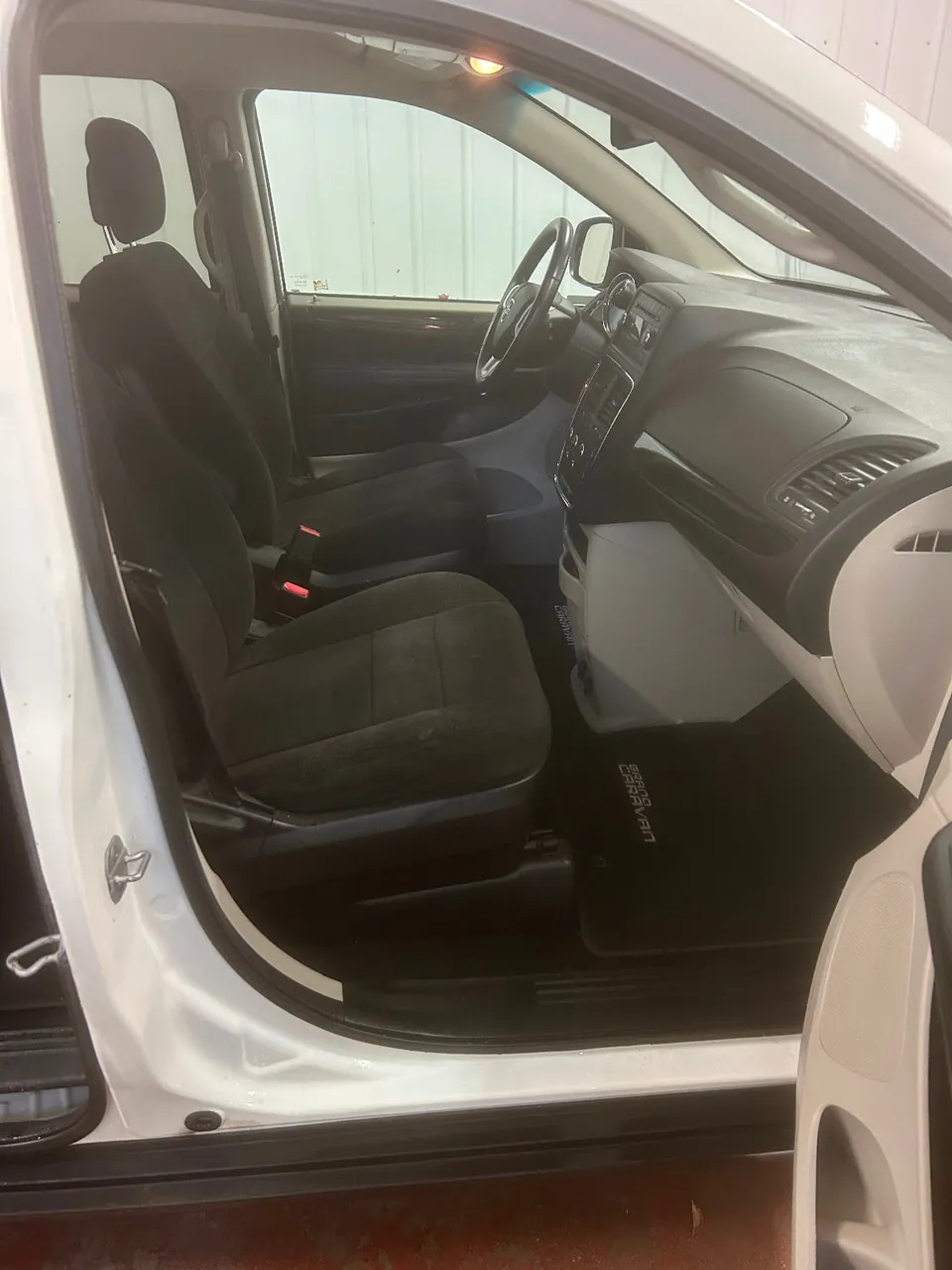 Dodge Grand Caravan 2013 photo 4