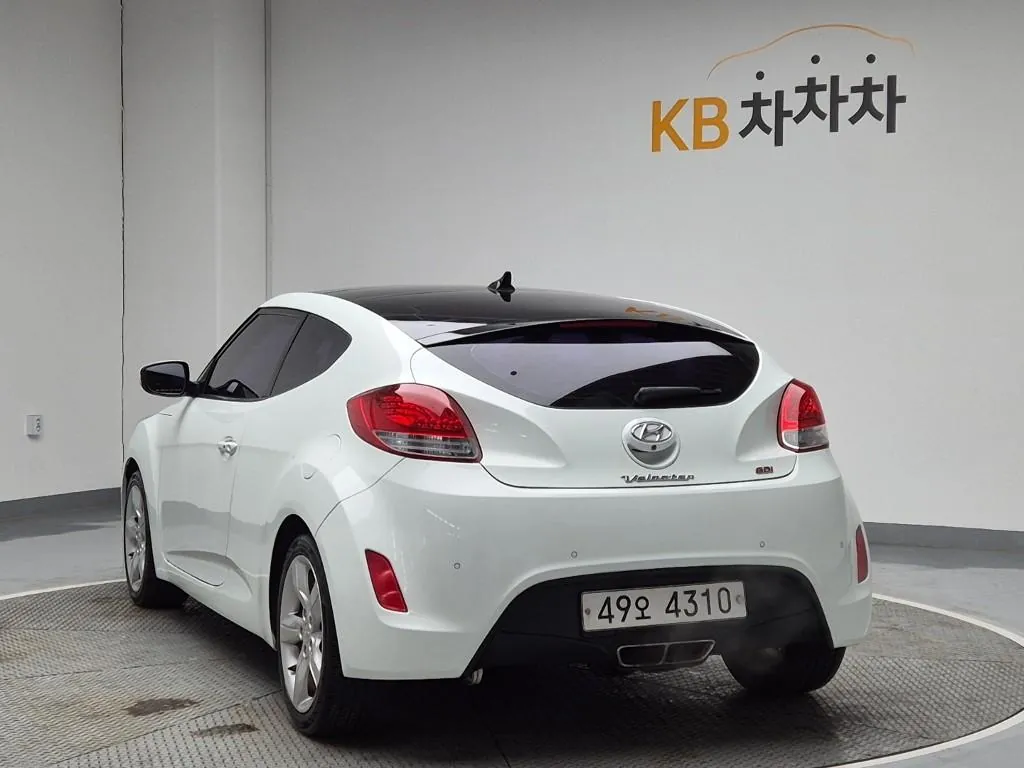 Hyundai Veloster 2012 photo 2