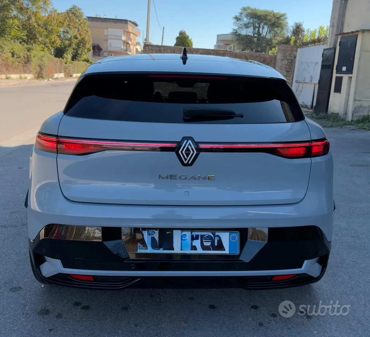 Renault Megane 2023 photo 2