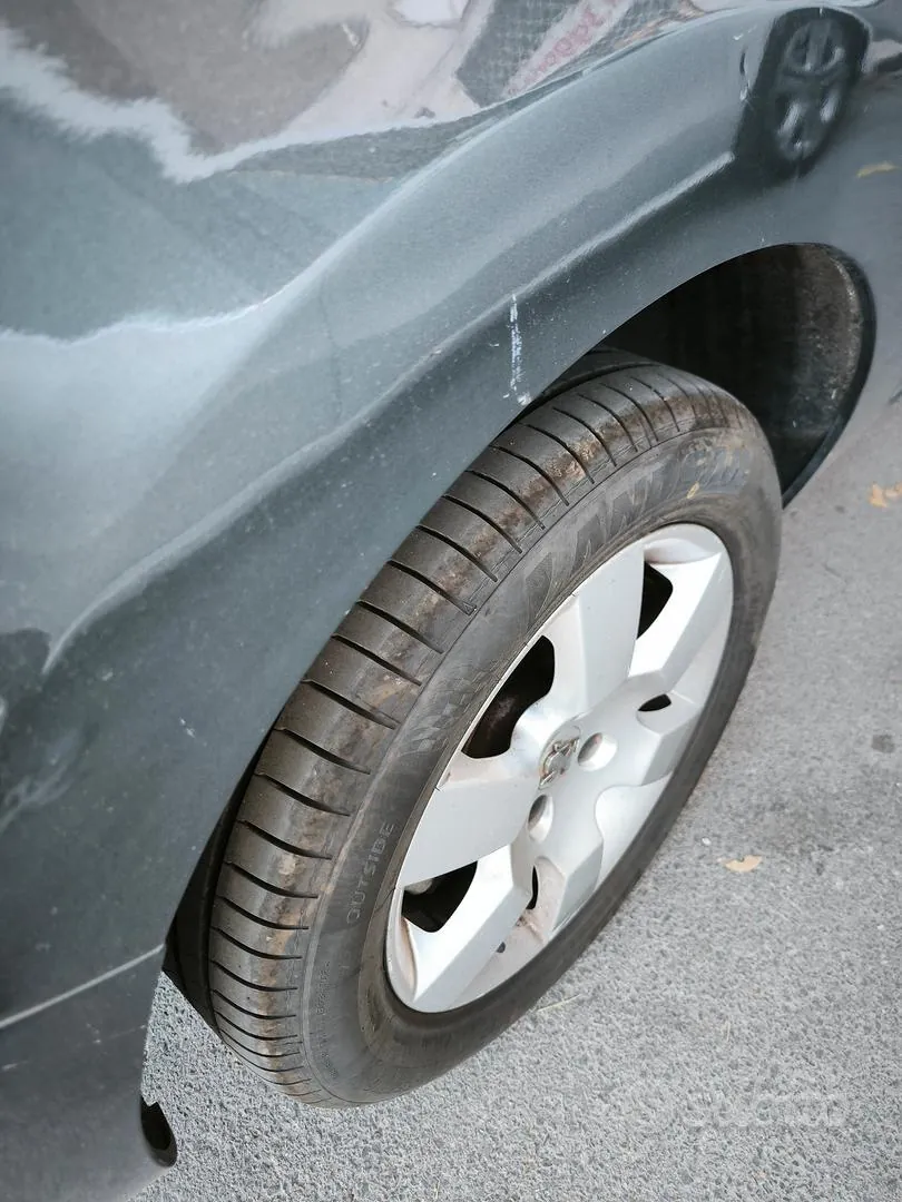 Peugeot 5008 2013 photo 4